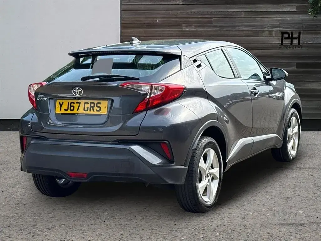 Used Toyota C-HR 116 HP (85 kW) 2018 Grey SUV