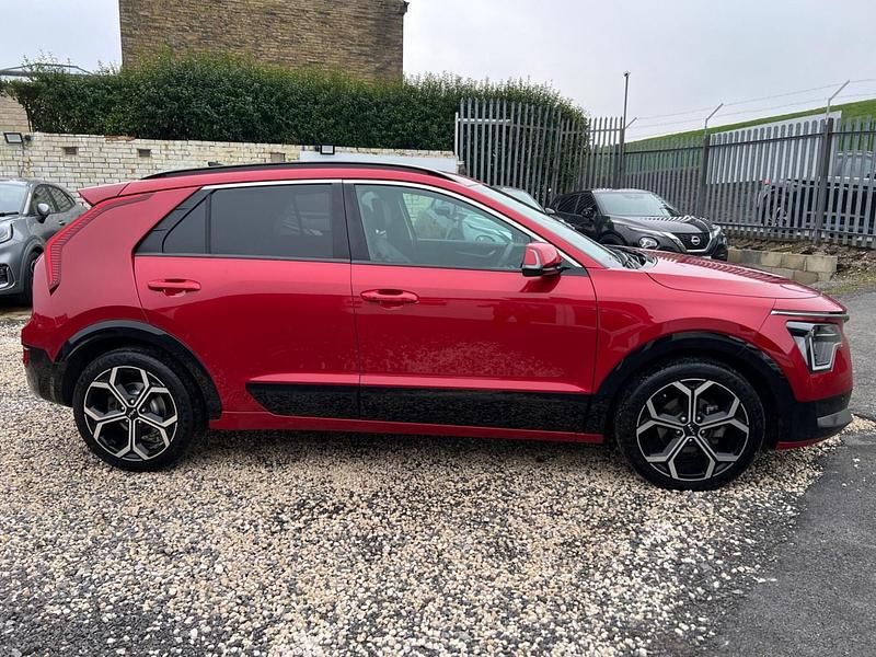 Used Kia Niro 2022 Red SUV