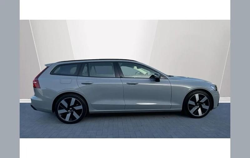 Used Volvo V60 Plus 350 HP (257 kW) 2025 Grey Estate