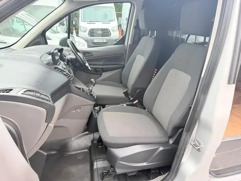 Used Ford Transit Connect 100 HP (73 kW) 2020 Silver MPV