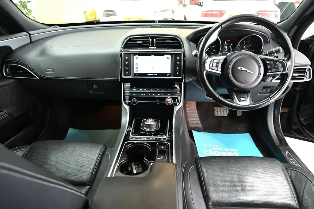 Used Jaguar XE R-Sport 180 HP (132 kW) 2017 Black Sedan