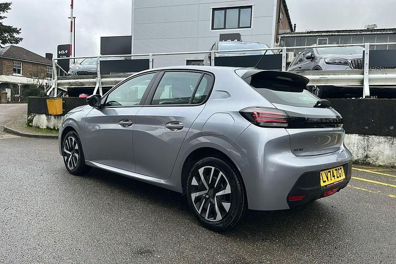 Used Peugeot 208 Active 75 HP (55 kW) 2024 Grey Hatchback