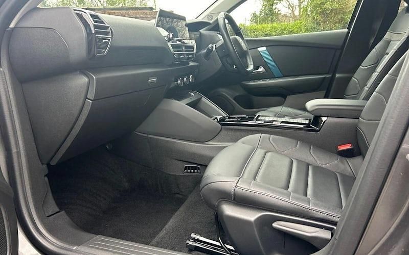 Used Citroën e-C4 Shine 100 kW (136 HP) 2023 Hatchback