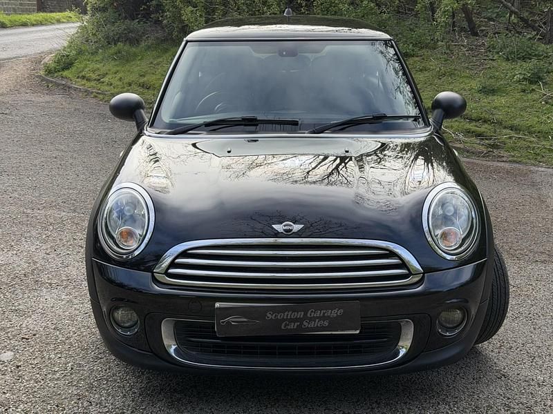 Usado Mini ONE Hatch 2013 Negro Utilitario