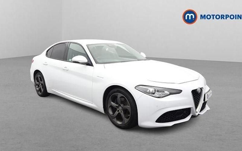 White Used 2019 Alfa Romeo Giulia Veloce Sedan | £19,799 (Fair price) - Image 1/4
