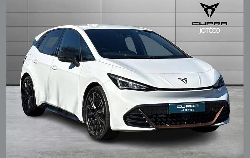 Used Cupra Born e-Boost 169 kW (230 HP) 2022 White Hatchback
