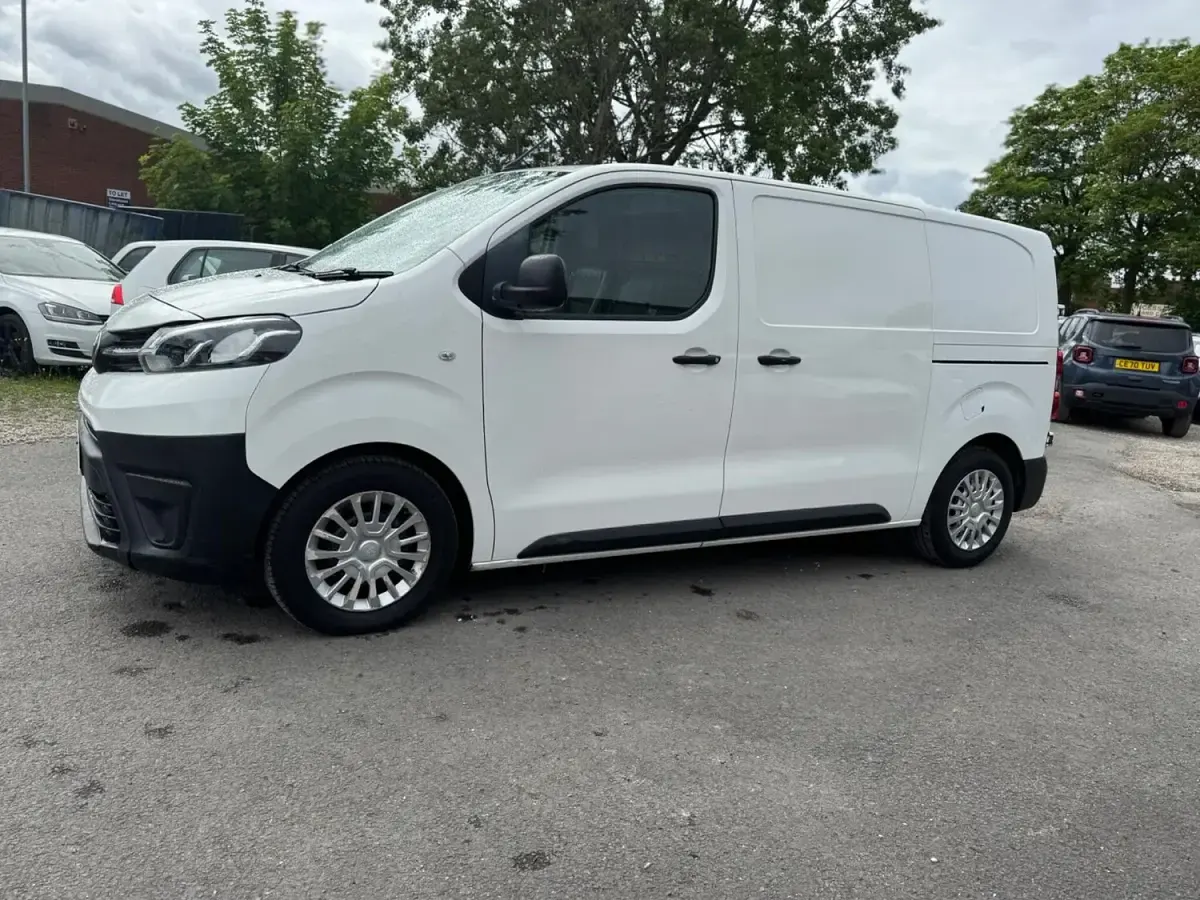 Used Toyota Proace Active 2019 White MPV