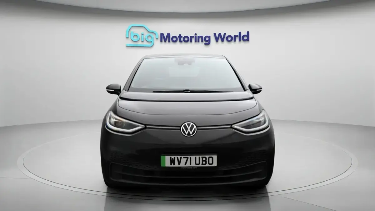 Begagnad VW ID.3 Pro 150 kW (204 HK) 2021 Grå Halvkombi