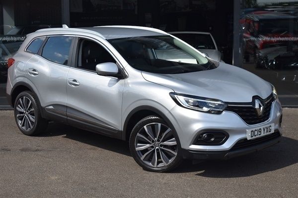 Highland grey Used 2019 Renault Kadjar Iconic SUV | £10,490 (Fair price) - Image 1/1