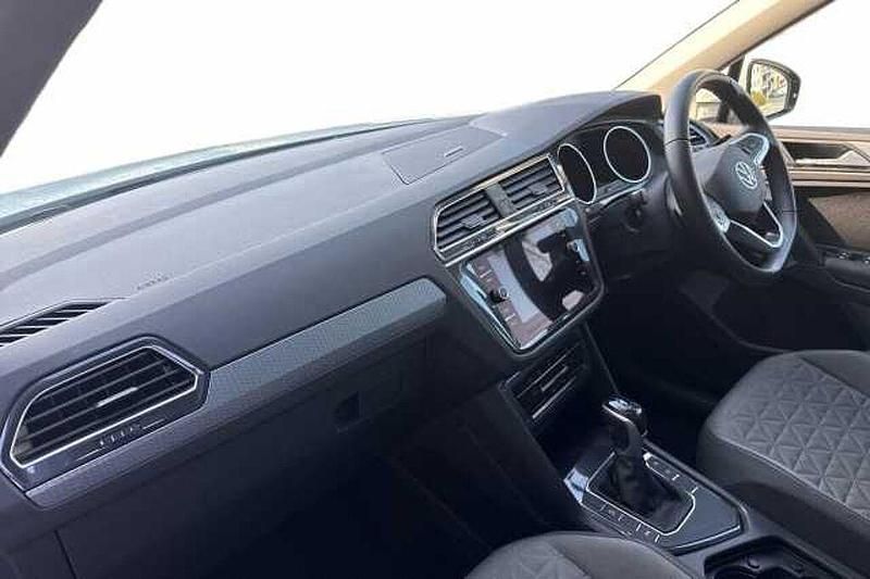 Used VW Tiguan Life 150 HP (110 kW) 2022 White SUV