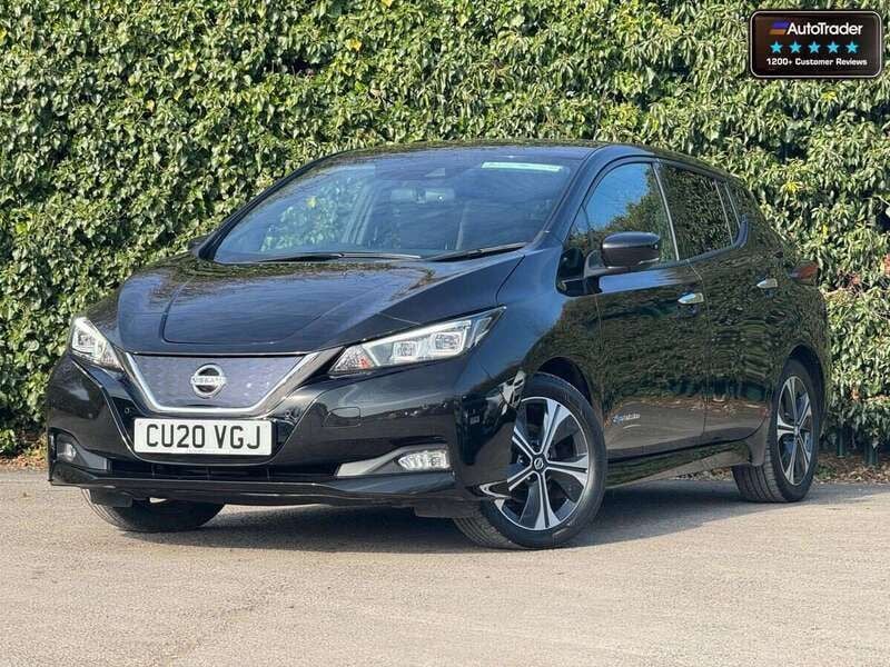 Black Used 2020 Nissan Leaf Tekna Hatchback | £9,495 (Good price) - Image 1/4