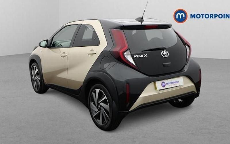 Used Toyota Aygo X 72 HP (52 kW) 2025 SUV