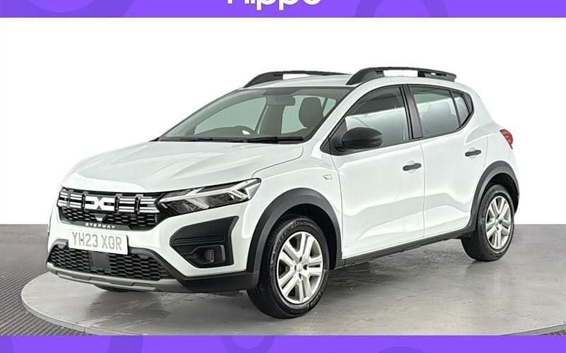 Used 2025 Dacia Sandero Essentiel Hatchback | £11,480 (Good price) - Image 1/4