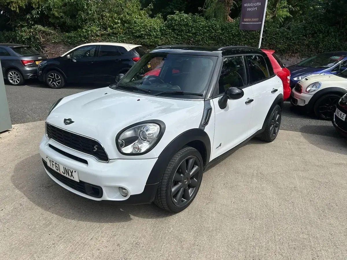 Used Mini Cooper S Countryman 184 HP (135 kW) 2012 White SUV