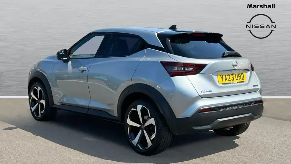Used Nissan Juke Tekna 143 HP (105 kW) 2023 Silver SUV