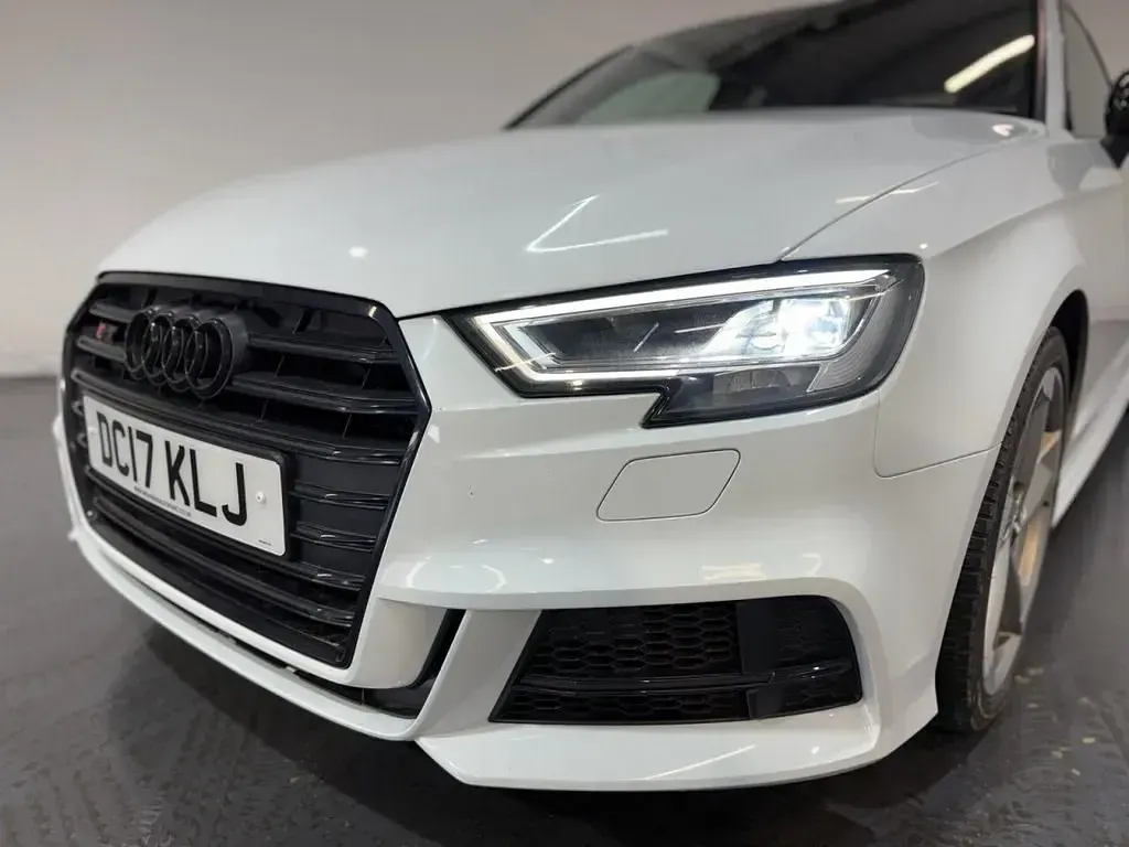 Usado Audi S3 Sportback Black Edition 310 HP (228 kW) 2017 Branco Citadino