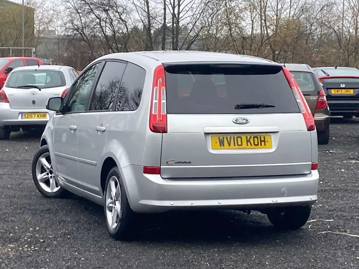 Second-hand Ford C-MAX Zetec 99 CP (72 kW) 2010 Argintiu Monovolum