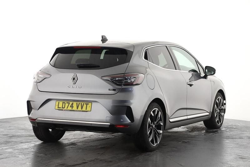 Used Renault Clio V Techno 143 HP (105 kW) 2024 Grey  Hatchback