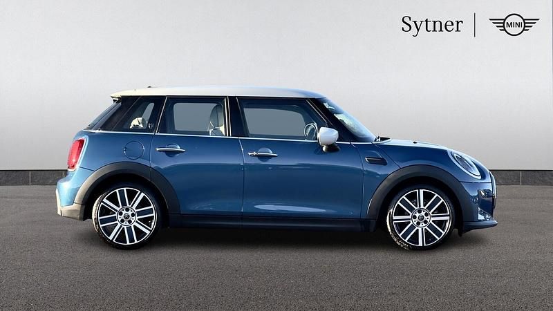 Used Mini Cooper Exclusive 134 HP (98 kW) 2023 Blue Hatchback