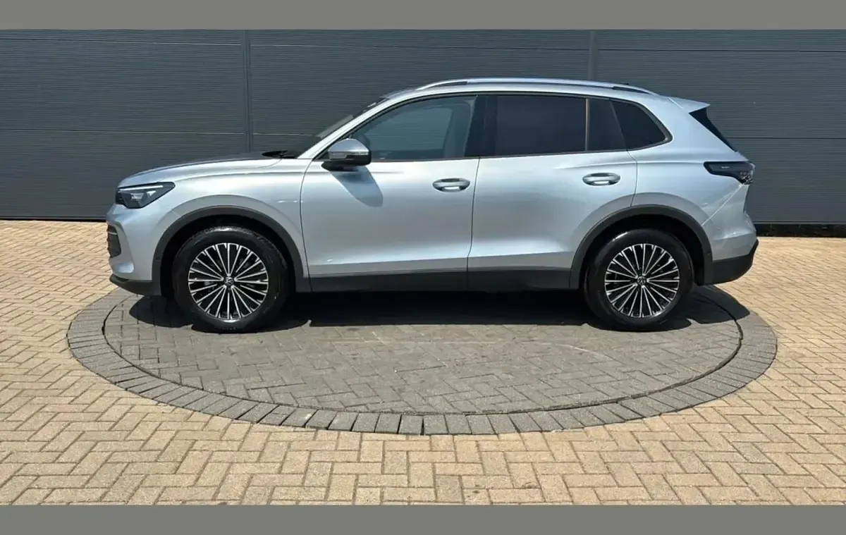 New VW Tiguan Match 147 HP (108 kW) 2026 Silver SUV