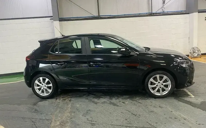 Used Vauxhall Corsa Design Edition 101 HP (74 kW) 2023 Black Hatchback