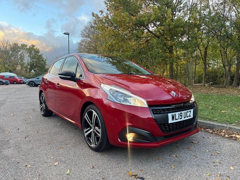 Red Used 2019 Peugeot 208 GT-line Hatchback | £9,995 (Super price) - Image 1/4