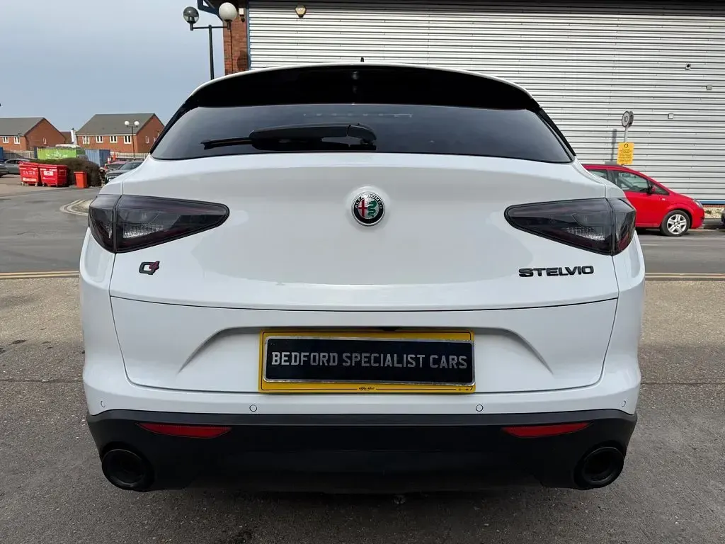 Used Alfa Romeo Stelvio Ti 276 HP (202 kW) 2019 White SUV