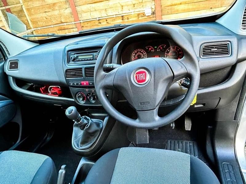 Used Fiat Doblò Pop 95 HP (69 kW) 2019 Grey MPV