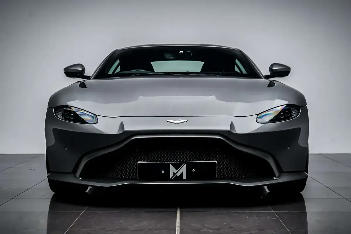 Used Aston Martin Vantage 510 HP (375 kW) 2019 Silver Coupe