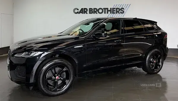 Used Jaguar F-Pace R-Dynamic 404 HP (297 kW) 2021 Black SUV