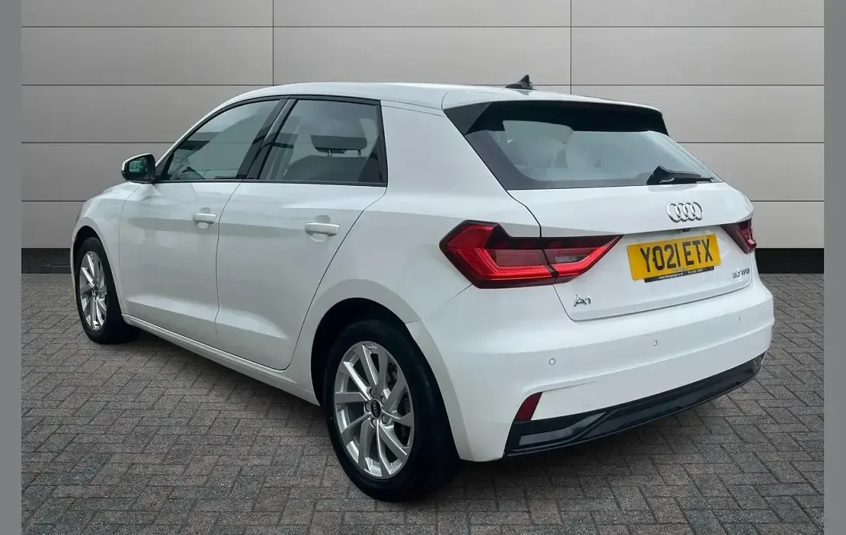 Used Audi A1 Sport 108 HP (79 kW) 2021 White SUV