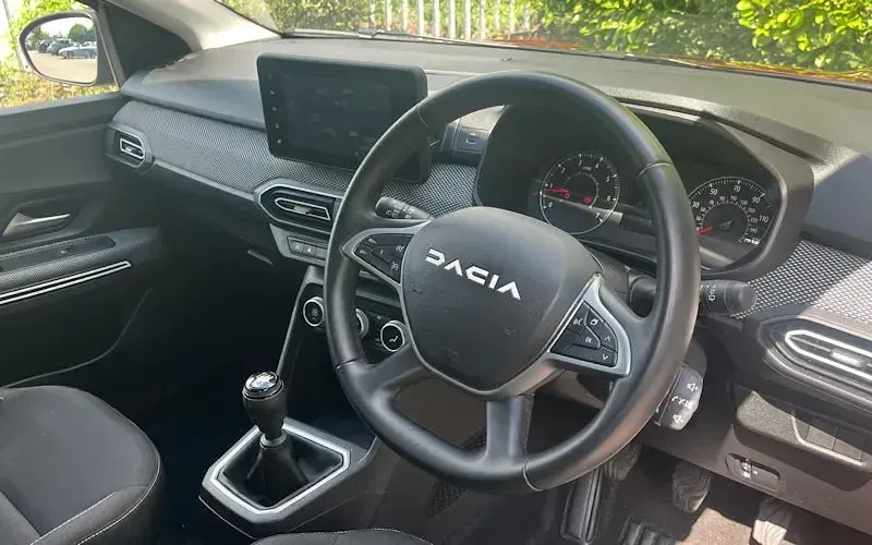 Used Dacia Jogger Extreme 110 HP (80 kW) 2023 Brown MPV