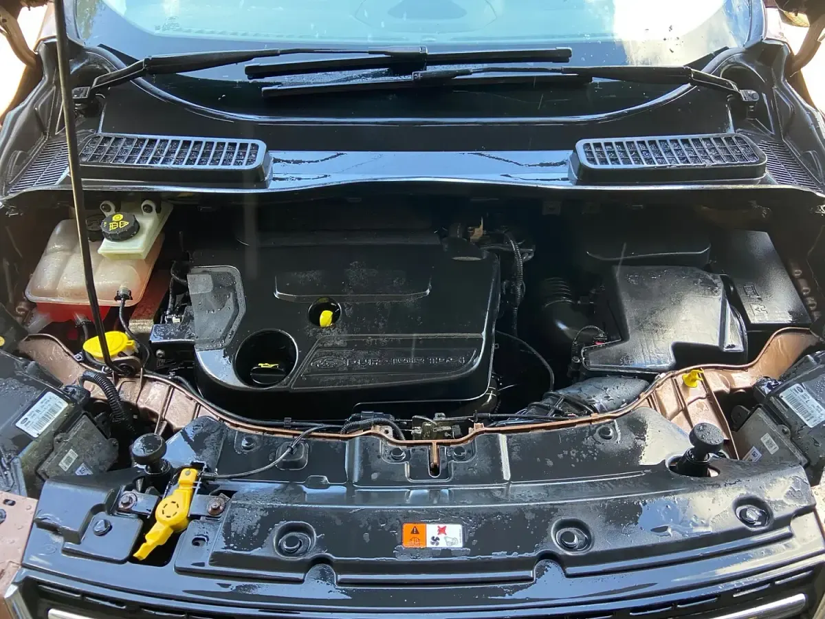 Used Ford Kuga Titanium X 140 HP (102 kW) 2013 Brown SUV