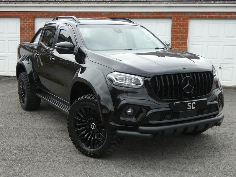 Black Used 2017 Mercedes X250 Progressive Pickup | £26,995 (Expensive) - Image 1/4