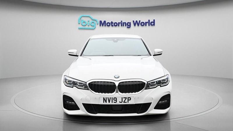Used BMW 320 M Sport 190 HP (139 kW) 2019 White Sedan