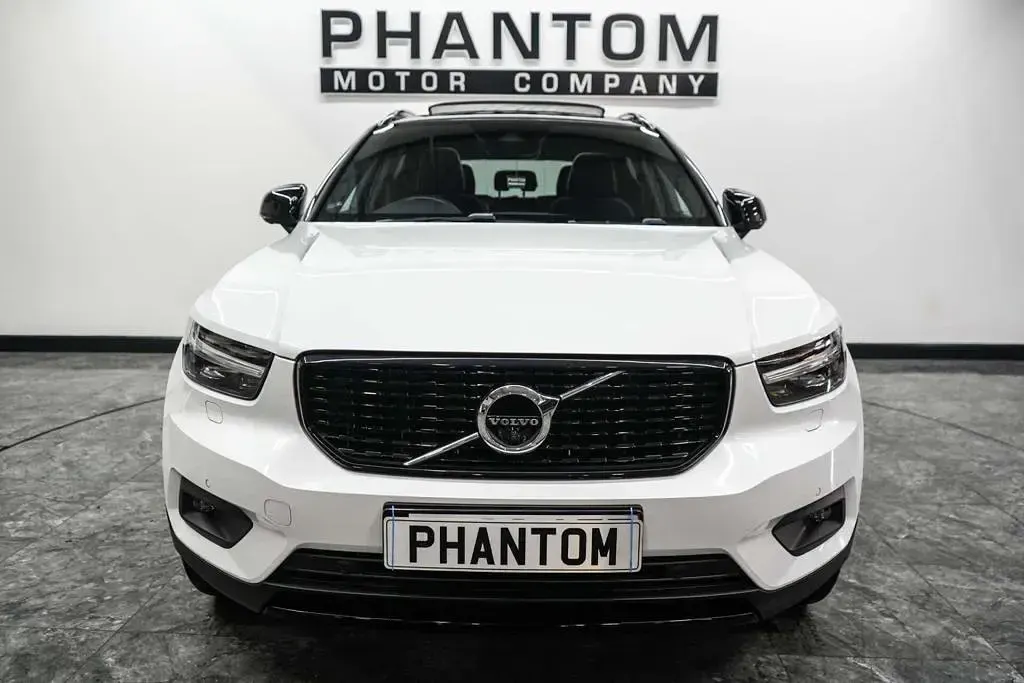 Used Volvo XC40 R-Design 190 HP (139 kW) 2018 White SUV