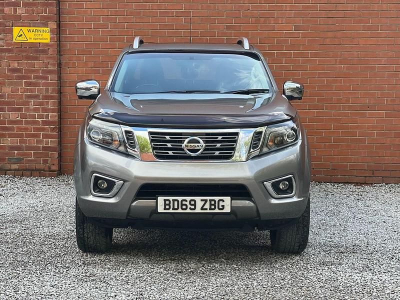 Usado Nissan Navara Tekna 190 HP (139 kW) 2019 Cinzento Pickup