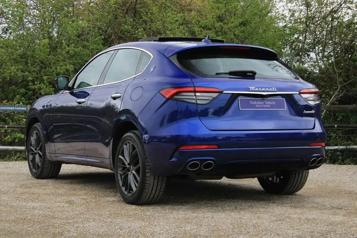 Used Maserati Levante GT 330 HP (242 kW) 2022 Blue SUV