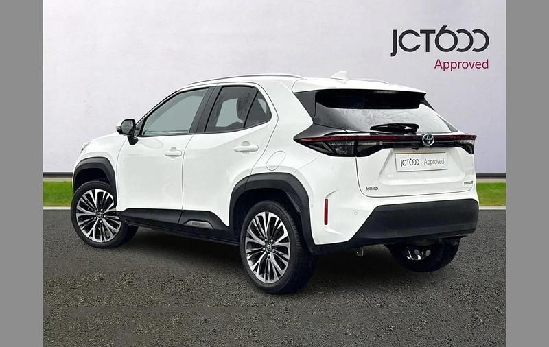 Used Toyota Yaris Cross 113 HP (83 kW) 2022 White SUV