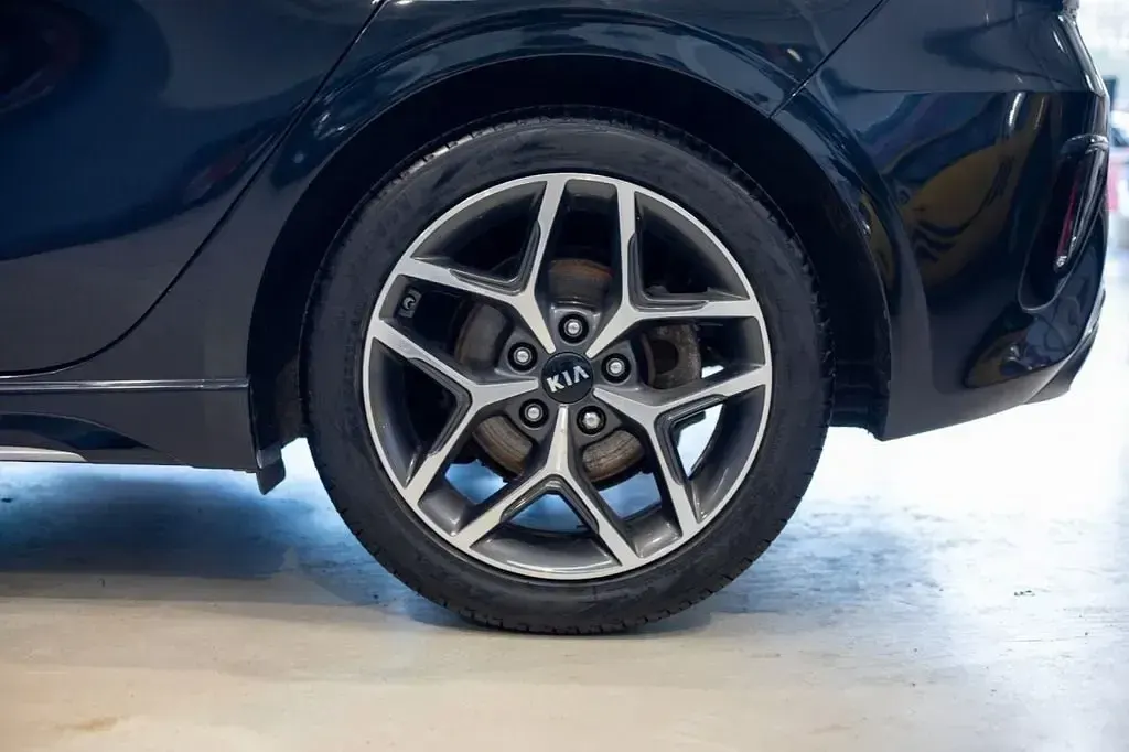 Usado Kia Ceed GT-Line 138 HP (101 kW) 2019 Preto Citadino