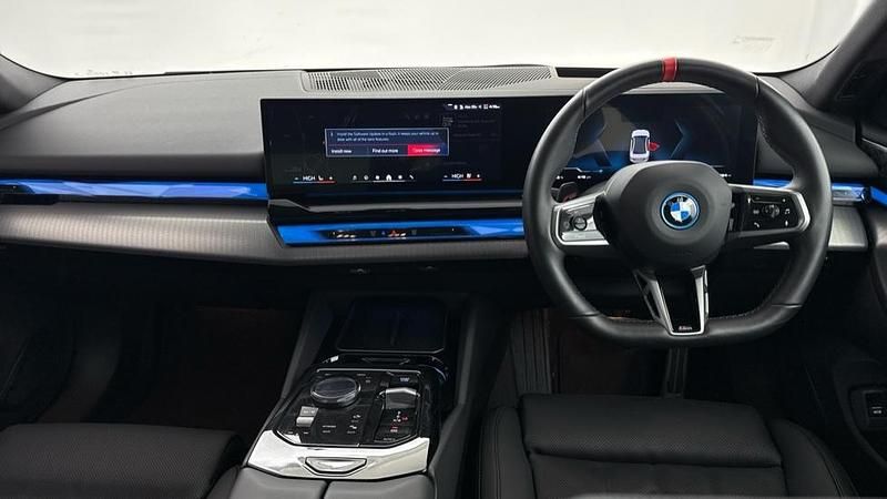 Used BMW i5 Comfort Edition 436 kW (593 HP) 2024 White