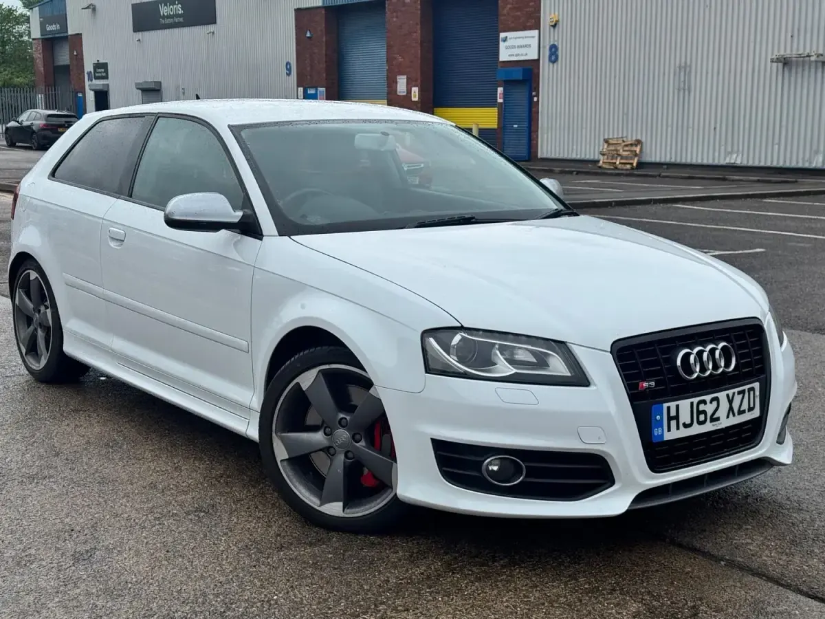 Begagnad Audi S3 Sportback Black Edition 2012 Vit Halvkombi