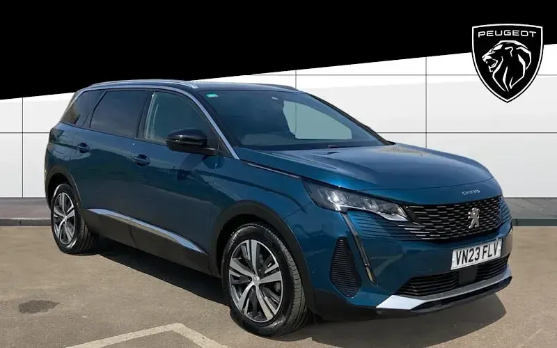 Used Peugeot 5008 Allure+ 131 HP (96 kW) 2023 SUV