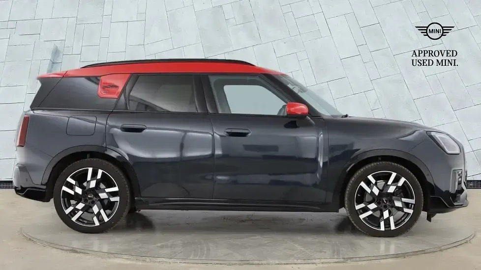Used Mini Countryman 215 HP (158 kW) 2024 Grey SUV
