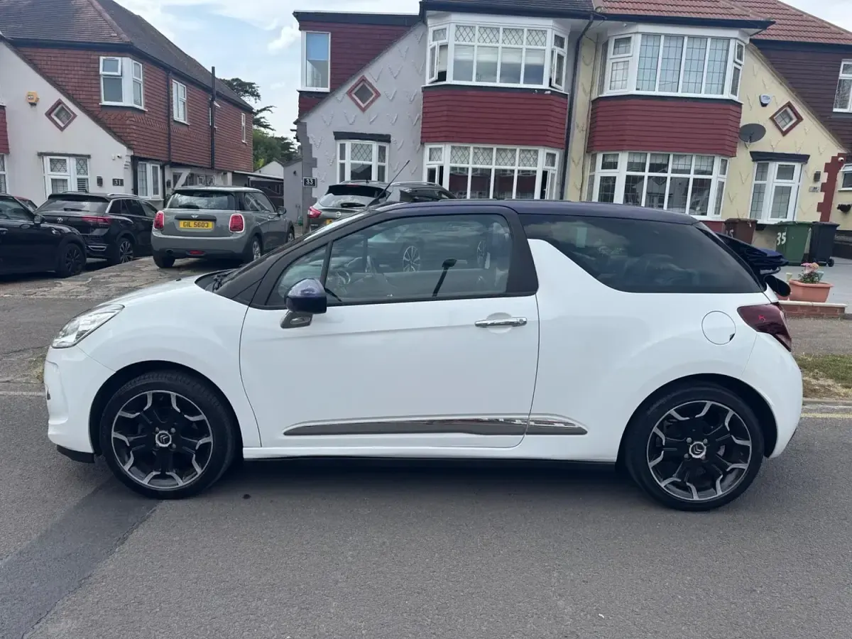 Used Citroën DS3 Cabriolet 2014 White Cabriolet