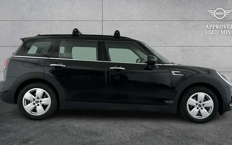 Used Mini Cooper Clubman Classic 136 HP (100 kW) 2022 Black Estate