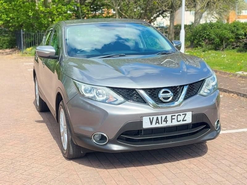 Used Nissan Qashqai Acenta 115 HP (84 kW) 2014 Grey SUV