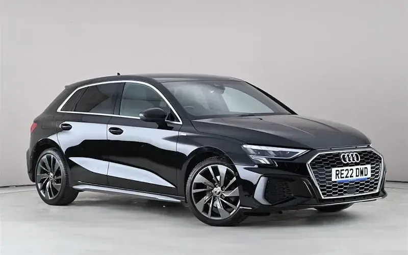 Begagnad Audi A3 Sportback S-Line 150 HK (110 kW) 2024 Halvkombi
