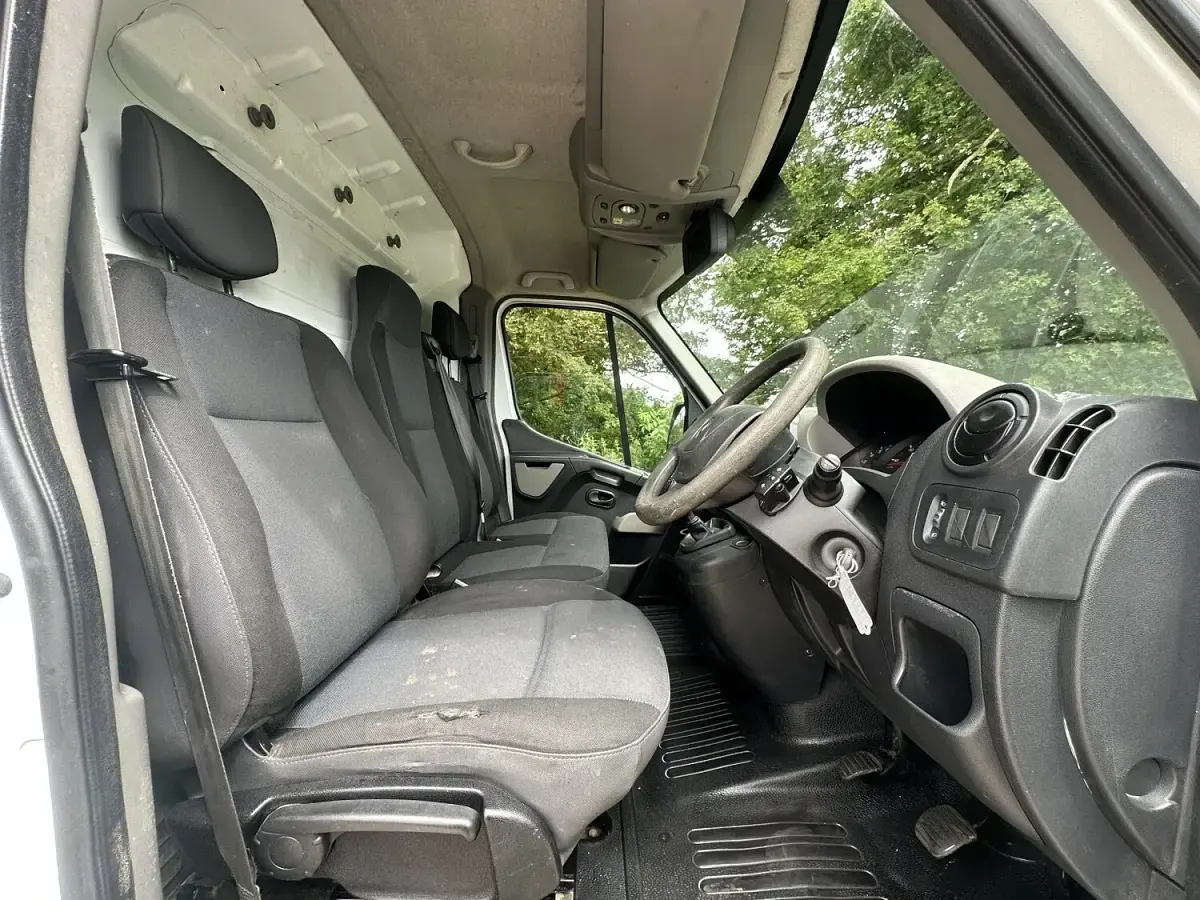 Used Renault Master 2012 White Van