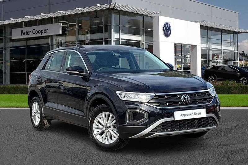 Black Used 2024 VW T-Roc Life SUV | £20,947 (Fair price) - Image 1/4